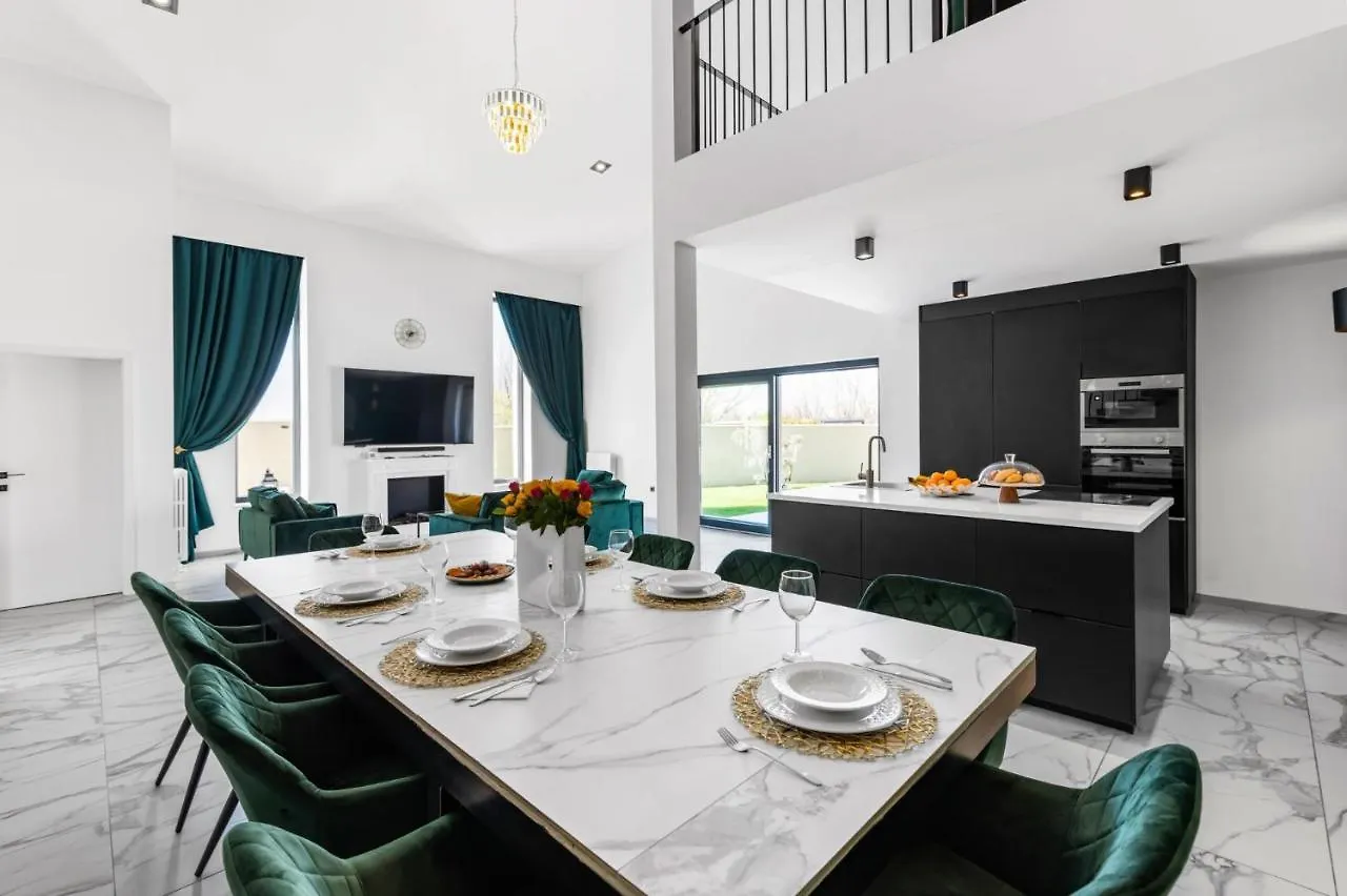 Villa Cesarica By Villa Plus Vodnjan