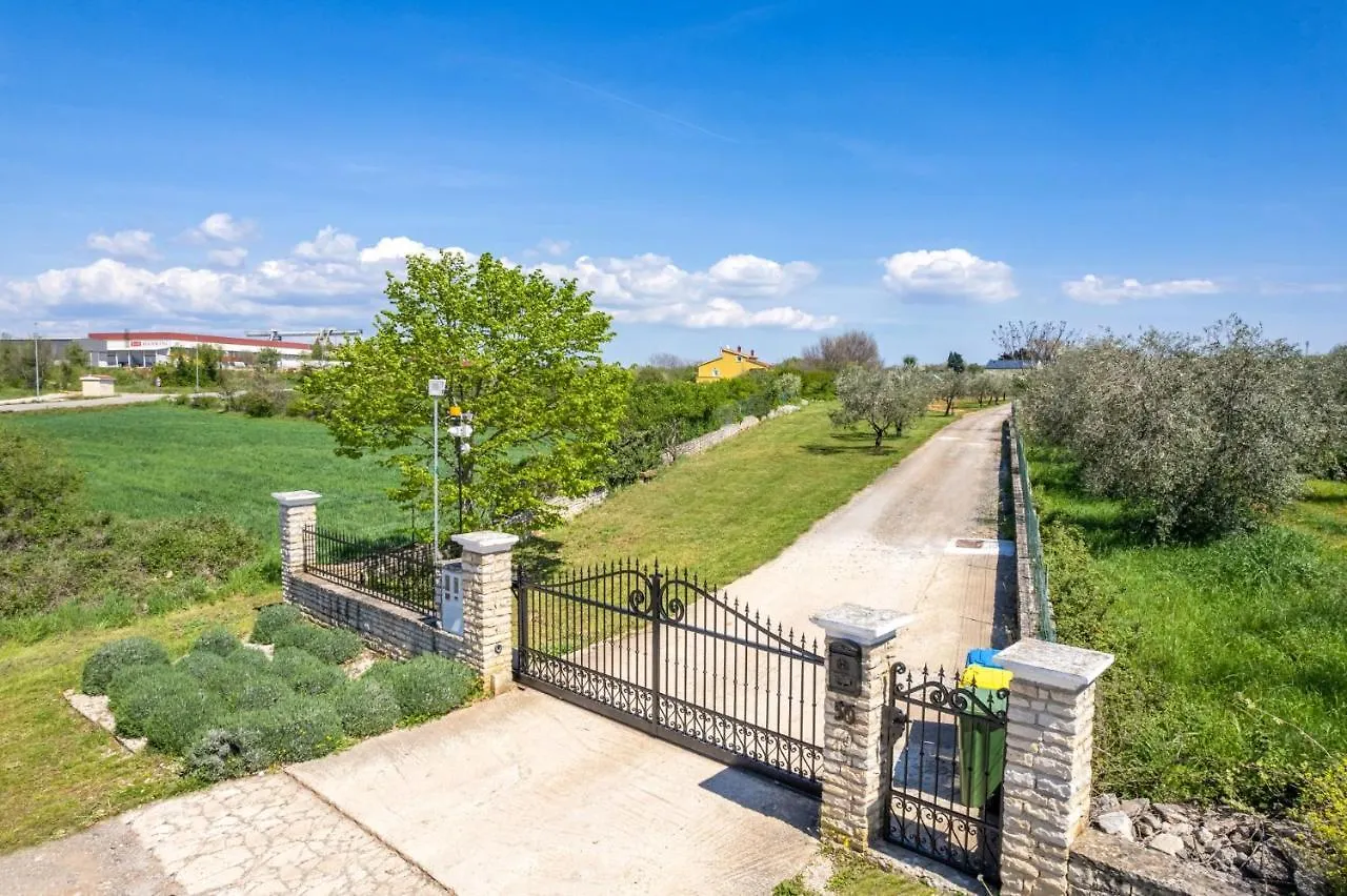 Villa Cesarica By Villa Plus Vodnjan