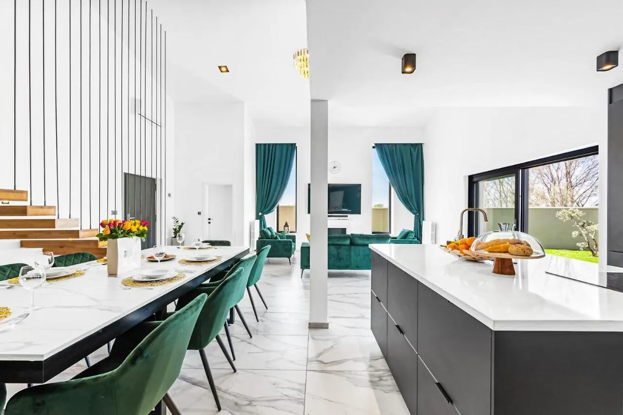 Villa Cesarica By Villa Plus Vodnjan Croatia